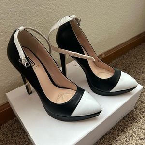 SOLD | Black & White Heels